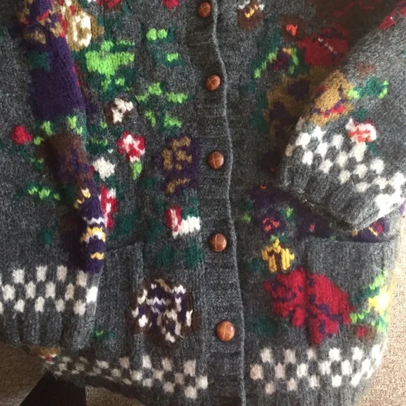 Oversized Chunky Knit Cardigan Sweater - Picture 4 of 8